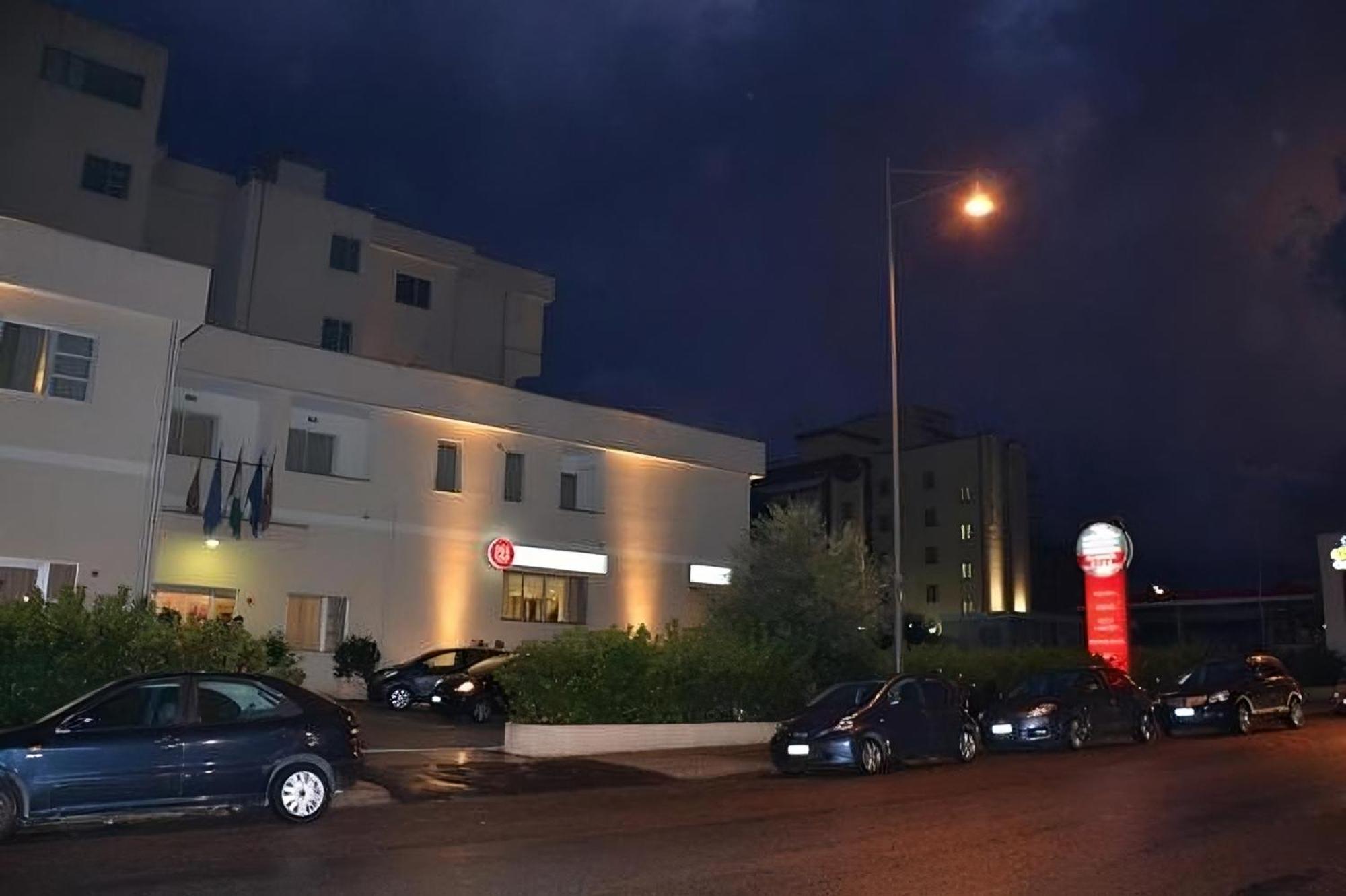 Hotel Palace Gioia Tauro Exterior foto